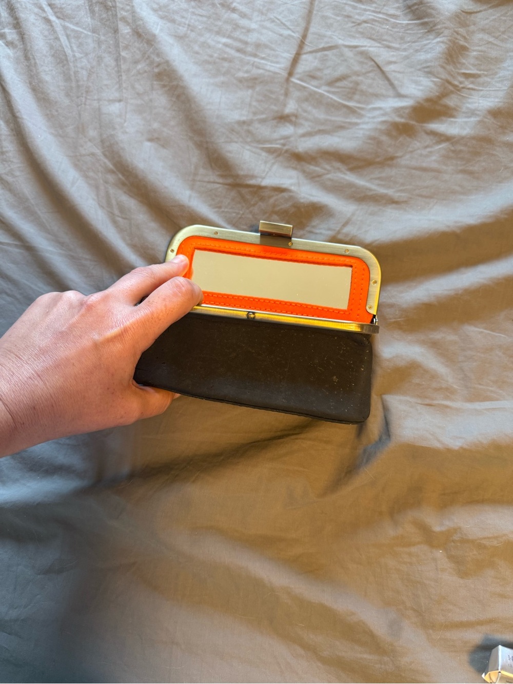 NWOT - LaFlore Paris Makeup Case - Picture 8 of 8